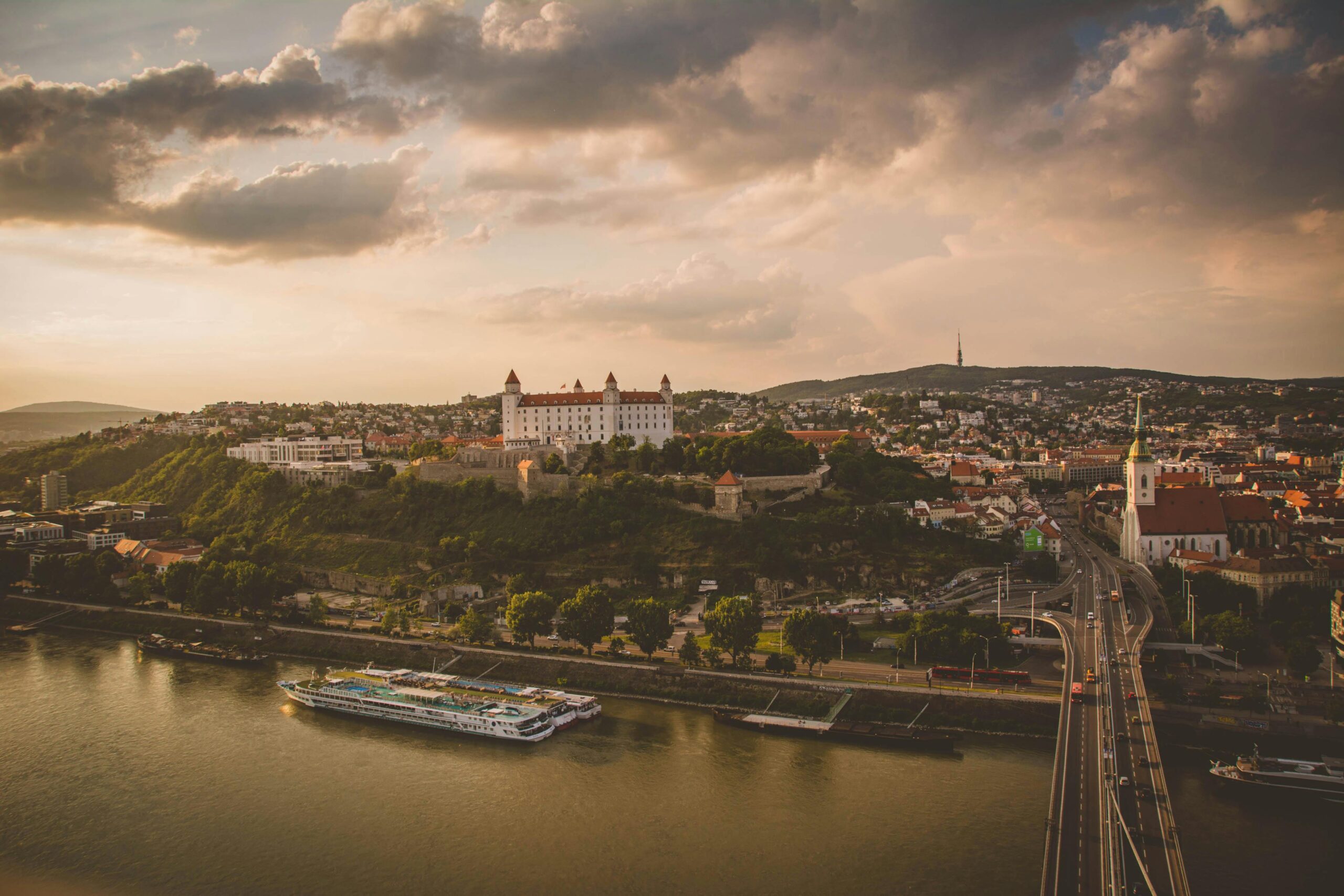 Bratislava Castle 115341895