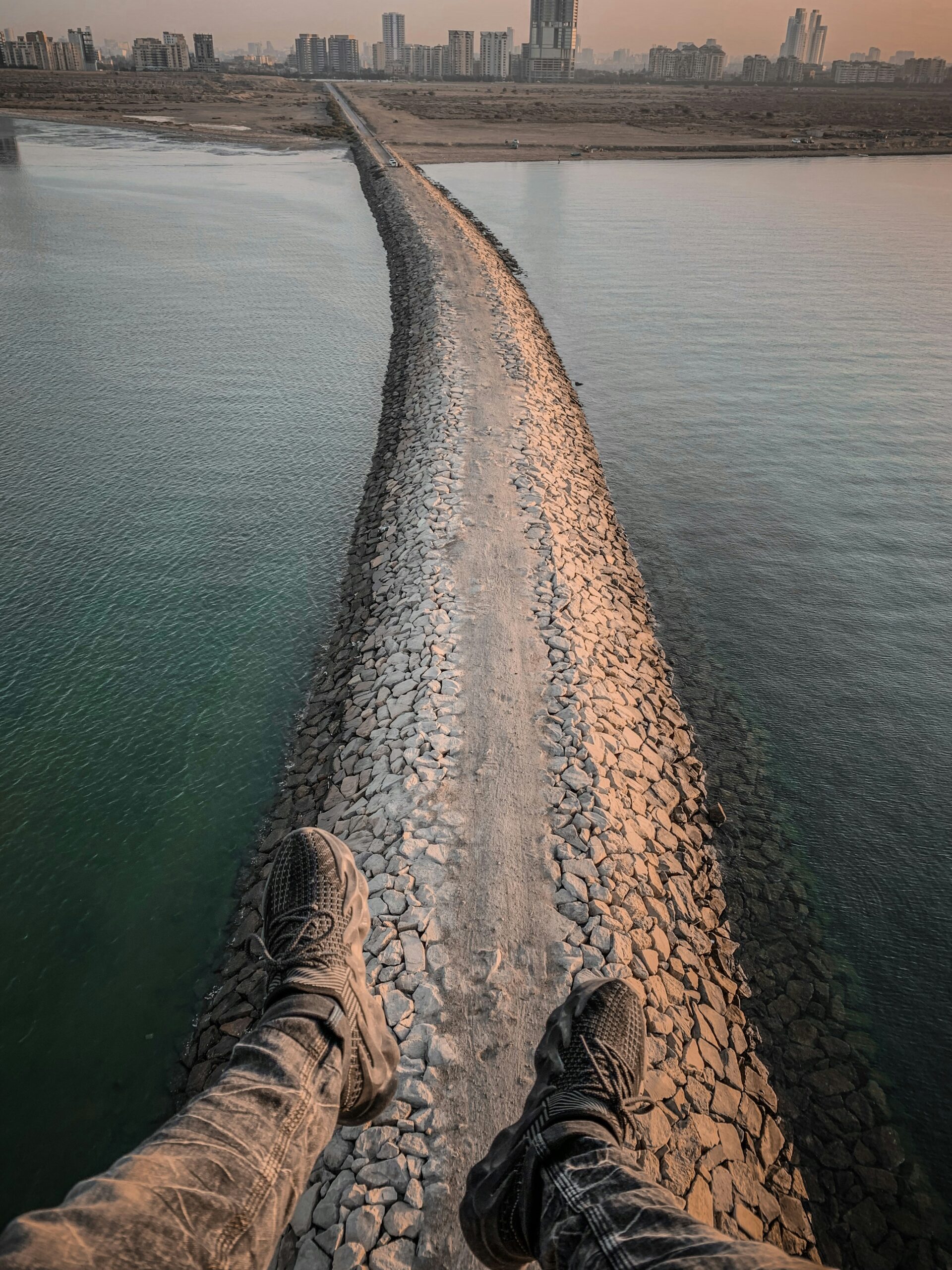 hassan-anwer-SC-stawi18s-unsplash