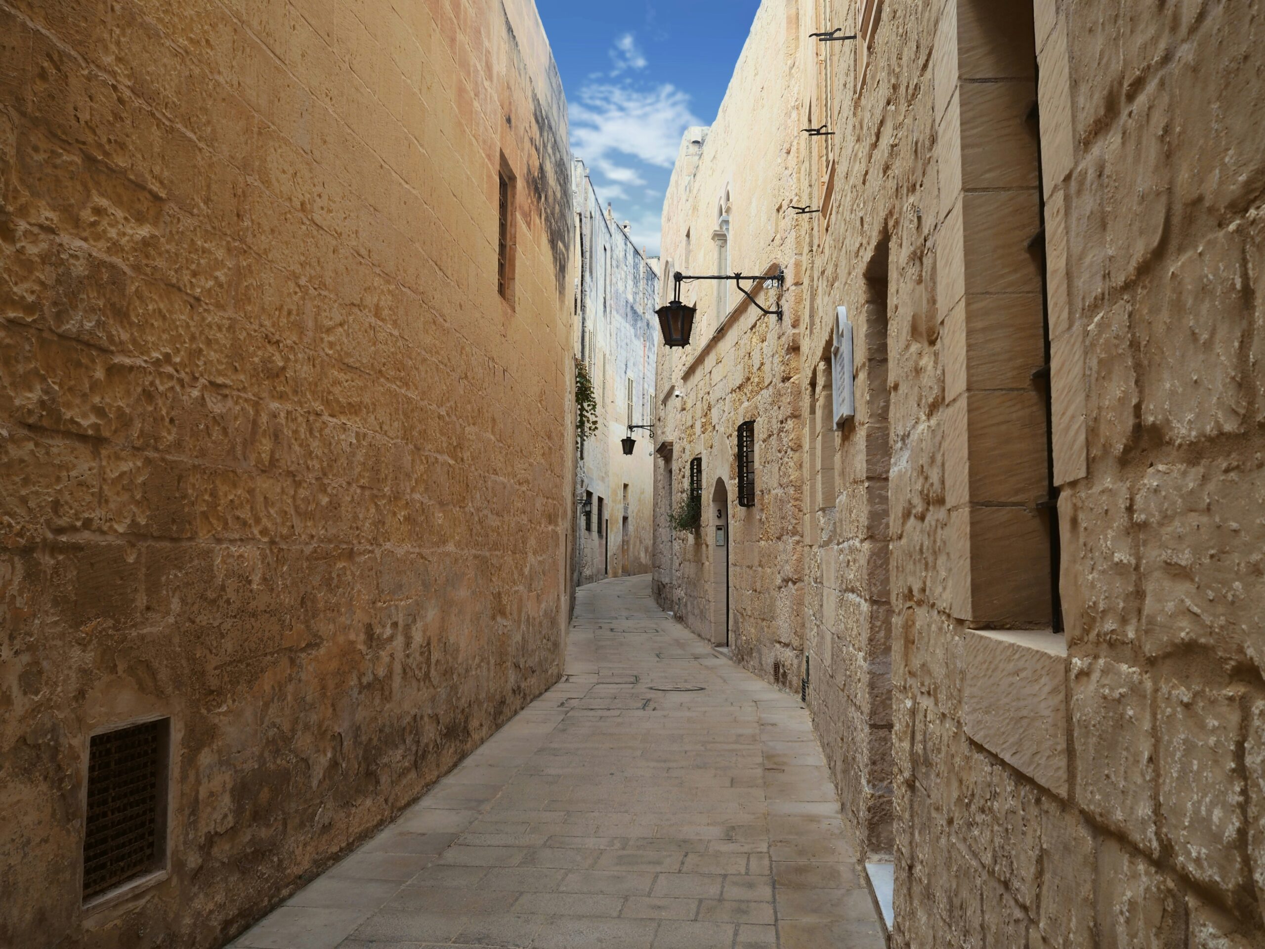 reuben-farrugia-hFfx6GRvONQ-unsplash