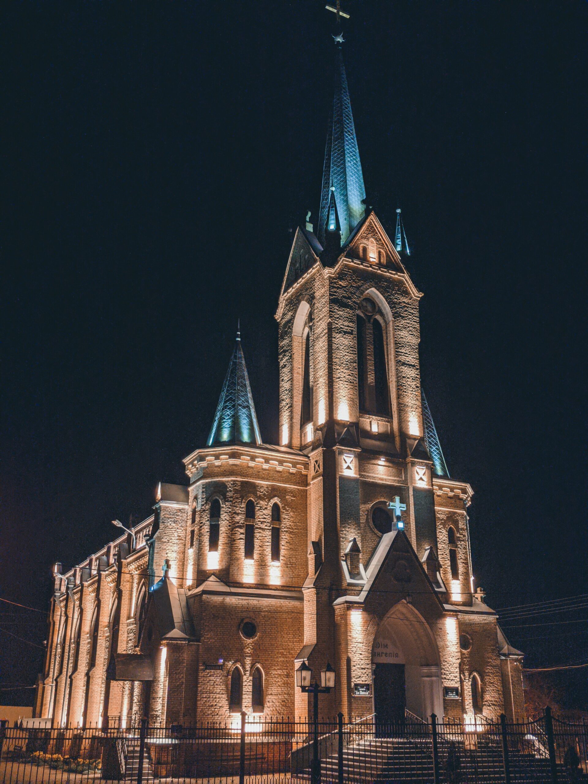 sergiy-kalchevskiy-OiLB3bIGdW0-unsplash