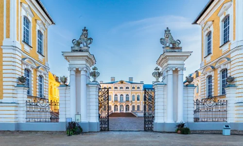 rundale-castle-in-latvia-latvia-898s