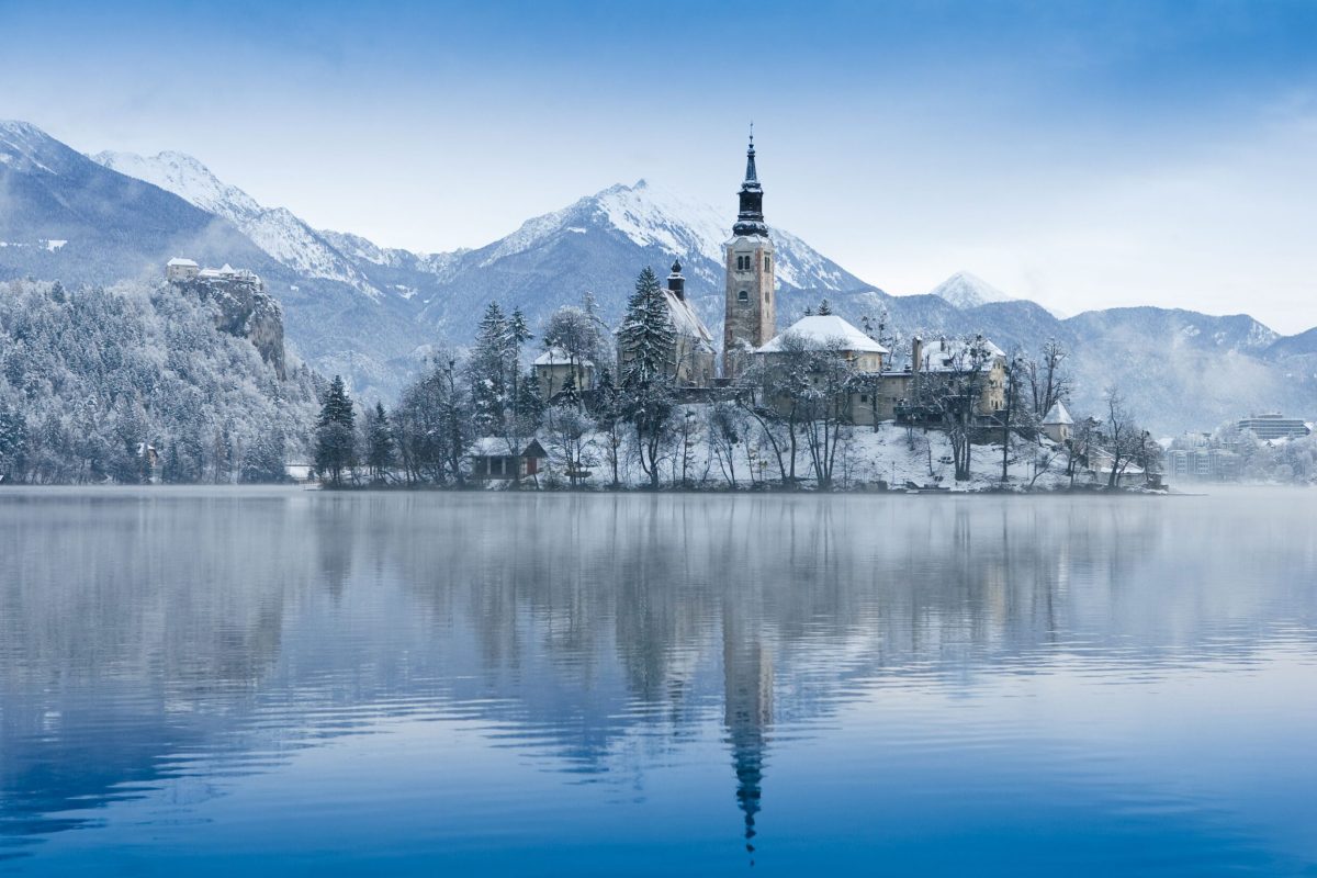 view-of-lake-bled-in-the-winter-royalty-free-image-1621942702